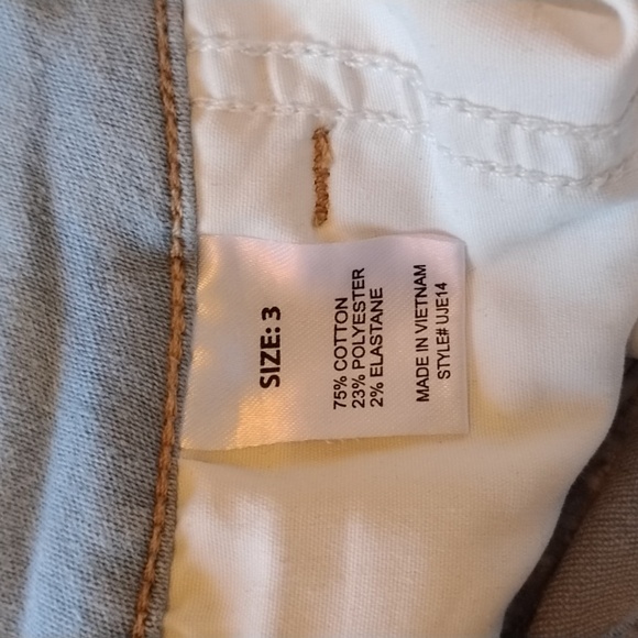 FASHION NOVA HIGH RISE - Picture 4 of 4